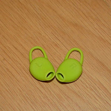 Load image into Gallery viewer, Lovinstar Sport Earbud Earplug Cover Spare Kit for Plantronics BackBeat Fit Bluetooth Headphone Ear Tip Black (Green)
